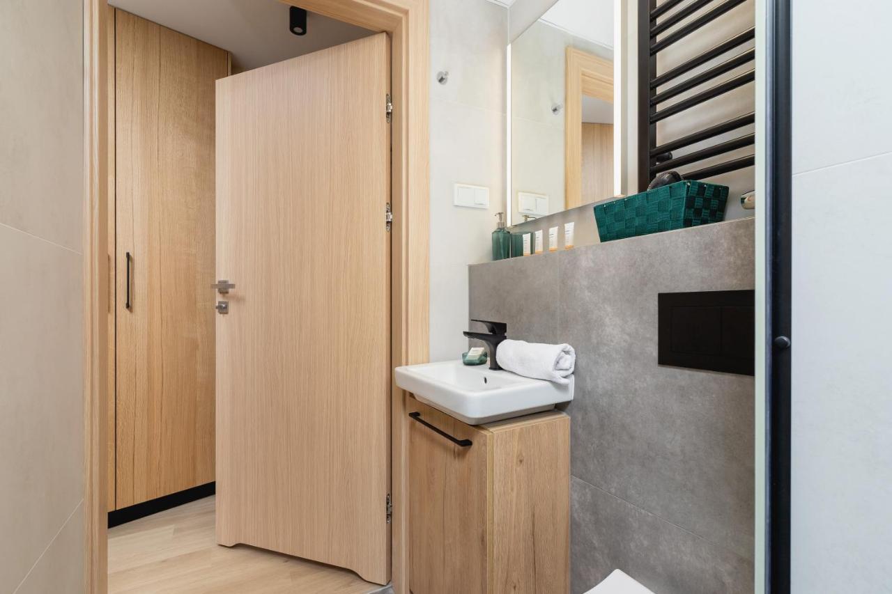 Cozy Studio Apartments Sauna & Ac Krakow By Noclegi Renters Dış mekan fotoğraf