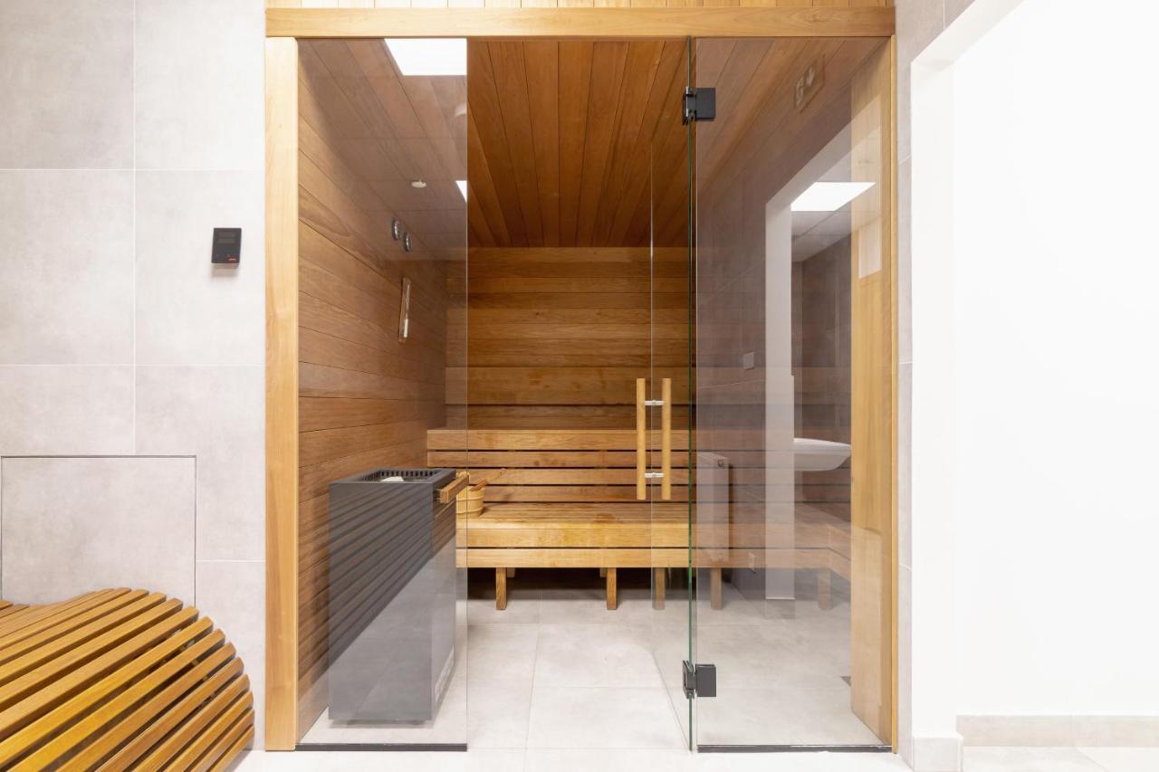 Cozy Studio Apartments Sauna & Ac Krakow By Noclegi Renters Dış mekan fotoğraf
